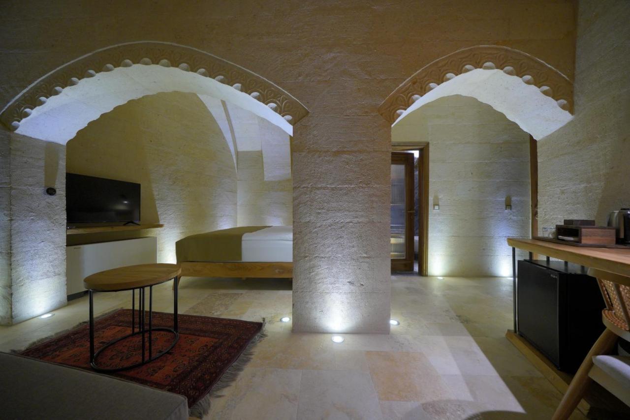 Kappadoks Cave Hotel Uchisar Exterior photo