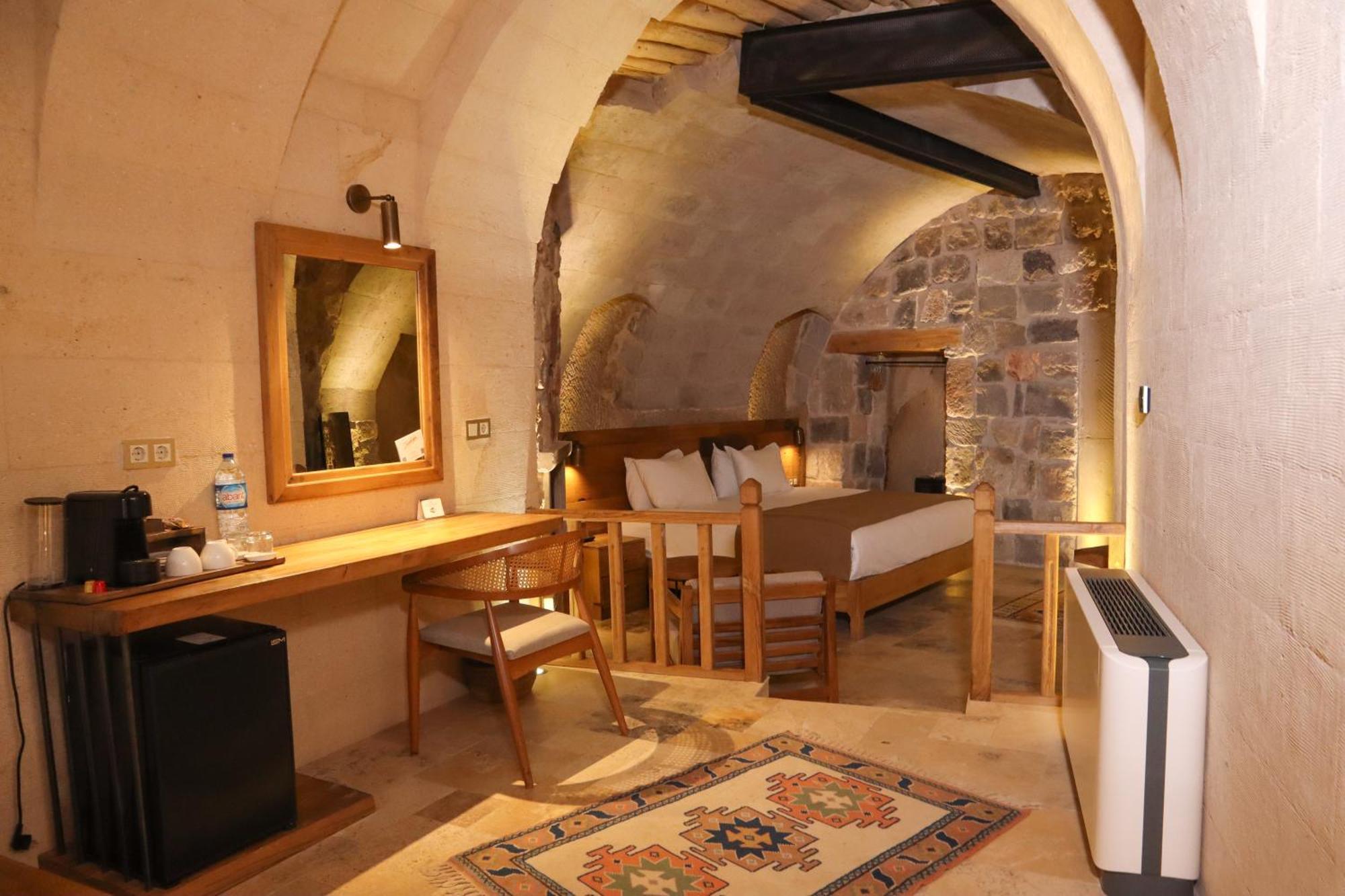 Kappadoks Cave Hotel Uchisar Exterior photo