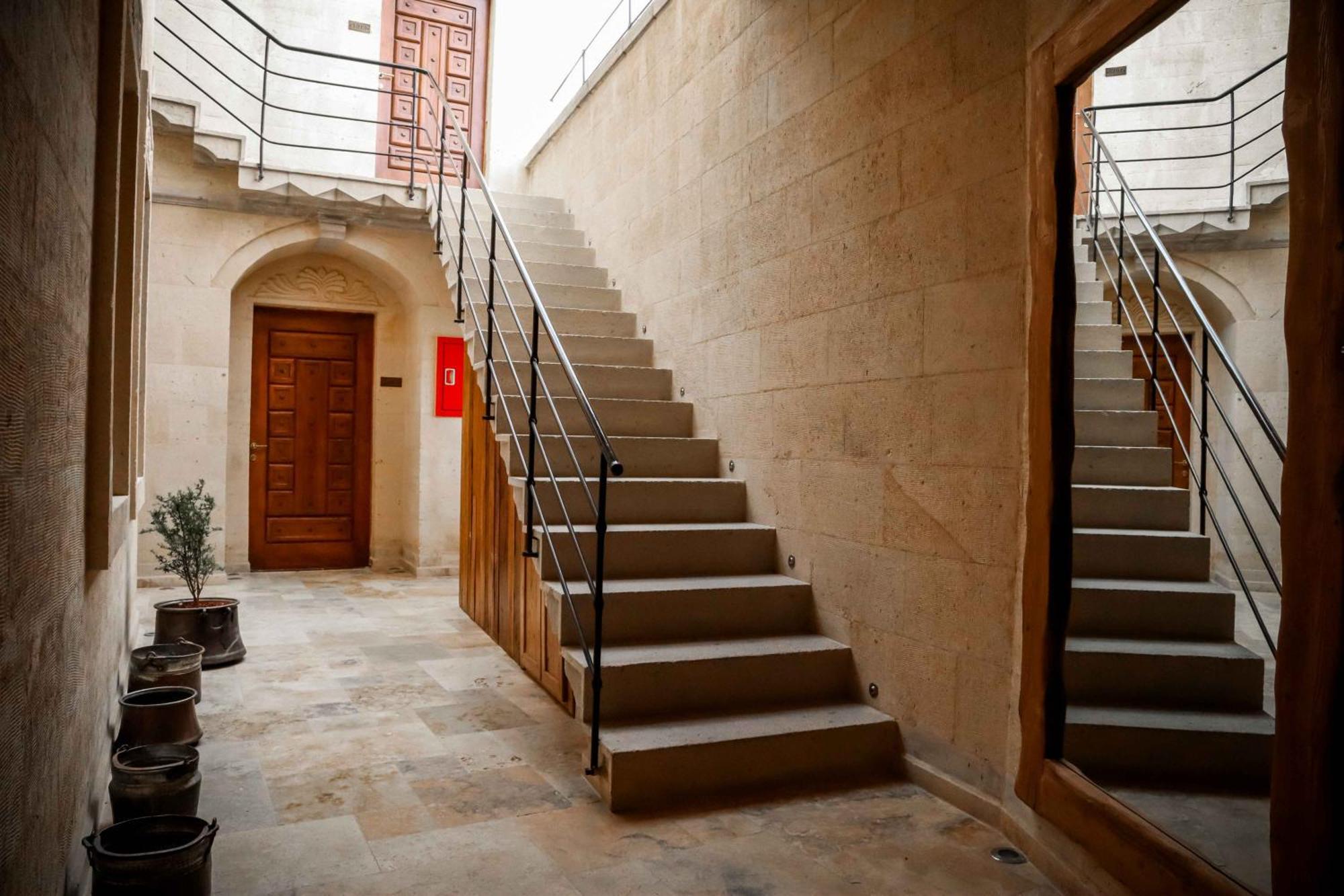 Kappadoks Cave Hotel Uchisar Exterior photo