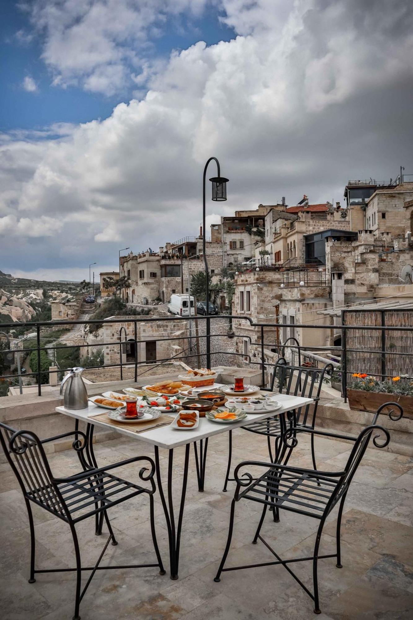 Kappadoks Cave Hotel Uchisar Exterior photo